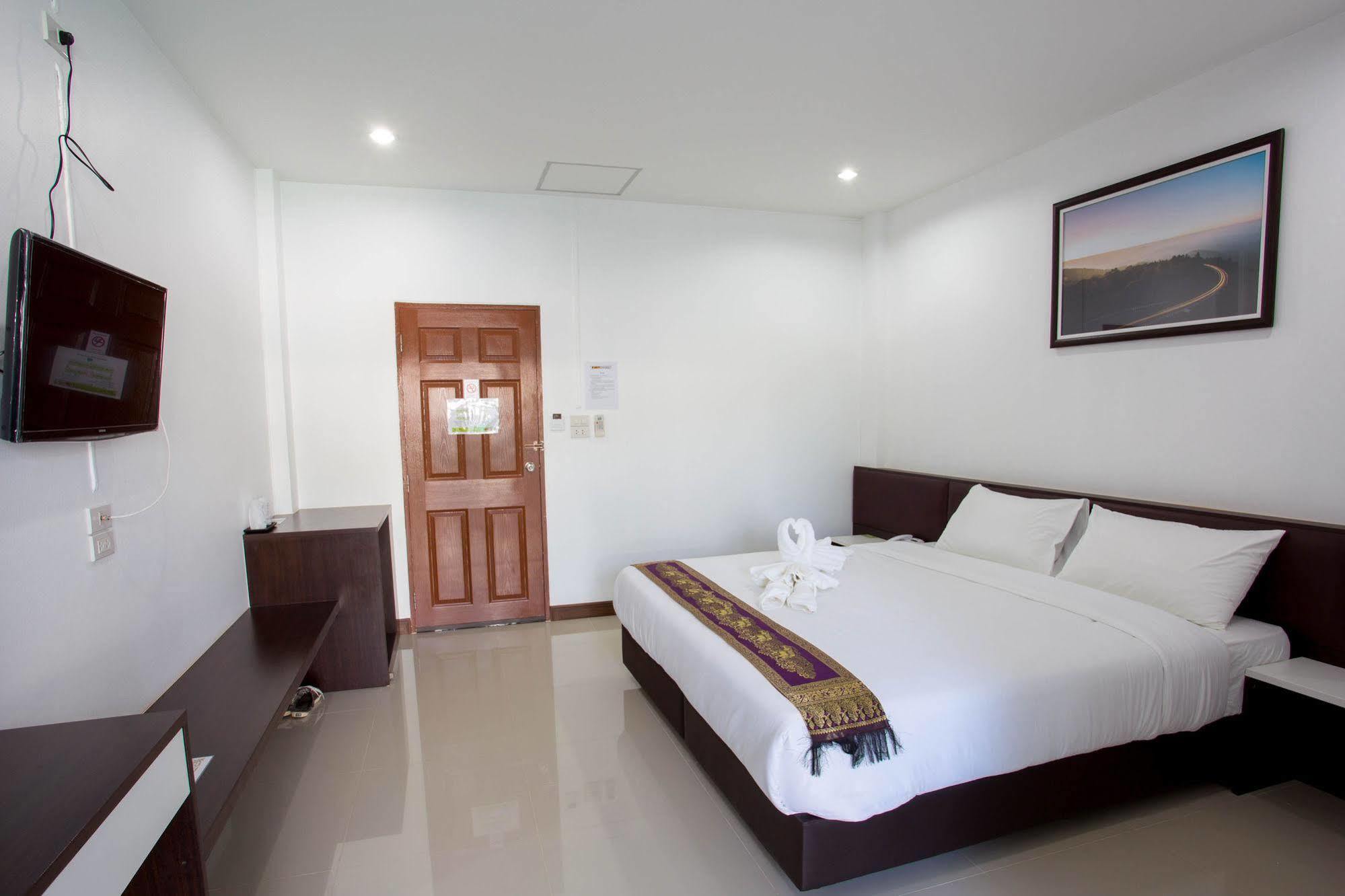 NP Hotel Buri Ram Eksteriør billede